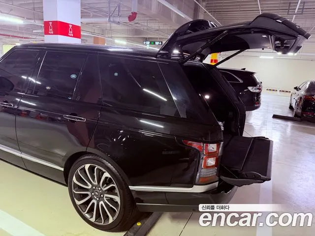Land Rover Range Rover 2017 thumb 6