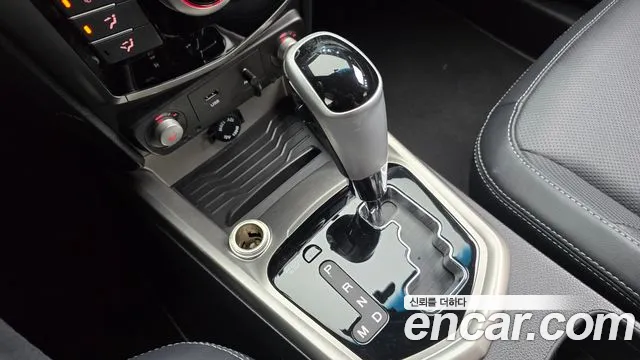 KG_Mobility_Ssangyong TIBOLI 2017 thumb 9