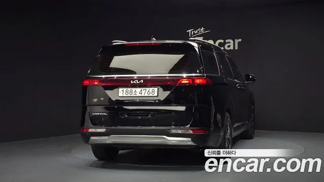Kia Carnival 2022 thumb 4