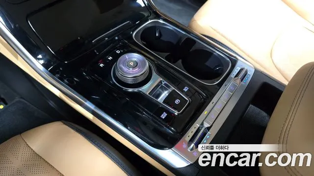 Kia Carnival 2022 thumb 9