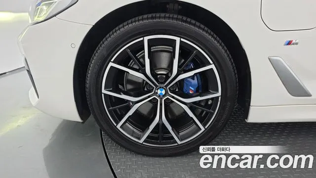 BMW 5-Series 2021 thumb 5