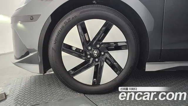 Hyundai IONIQ 6 2024 thumb 5