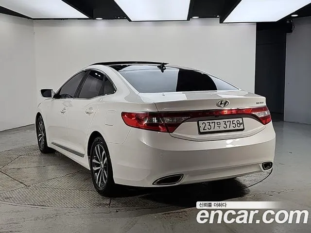 Hyundai Grandeur 2012 thumb 3