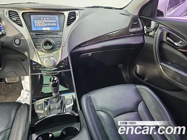 Hyundai Grandeur 2012 thumb 10