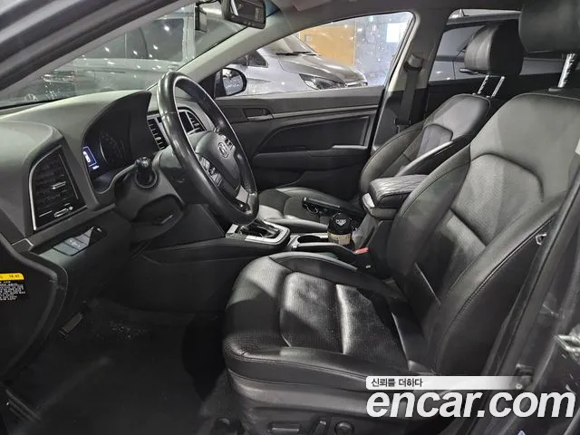 Hyundai Avante 2016 thumb 6