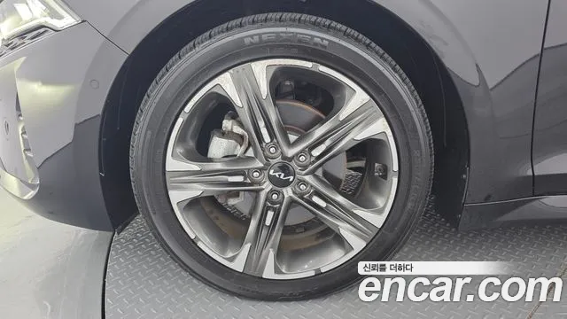 Kia K5 2023 thumb 4