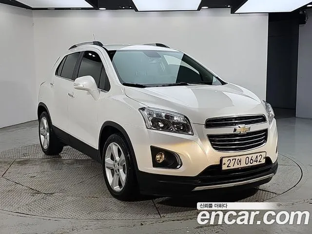 ChevroletGMDaewoo Tracker 2016 thumb 2