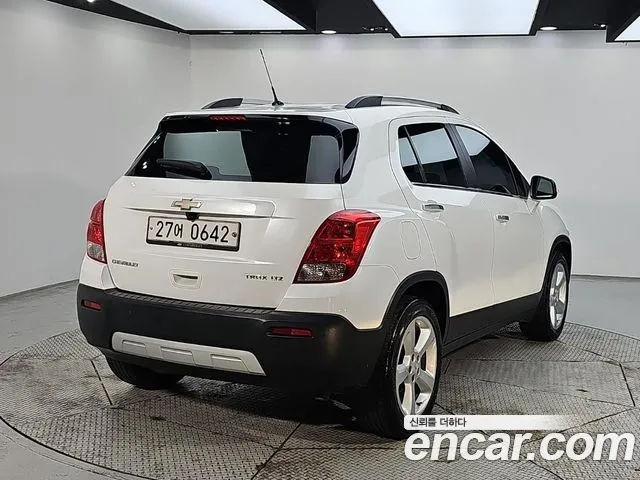ChevroletGMDaewoo Tracker 2016 thumb 4