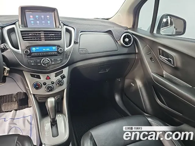 ChevroletGMDaewoo Tracker 2016 thumb 10