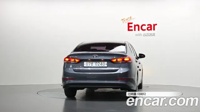 Hyundai Avante 2016 thumb 4