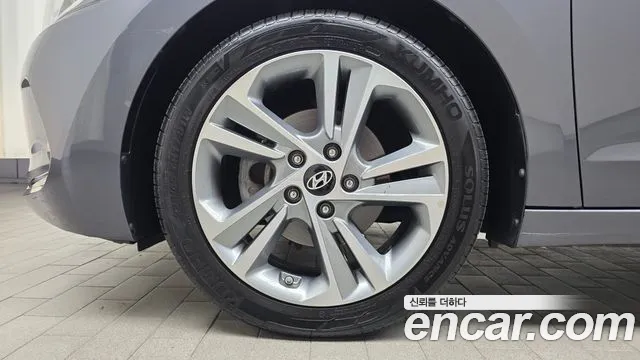 Hyundai Avante 2016 thumb 5