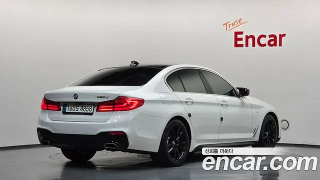 BMW 5-Series 2019 thumb 2