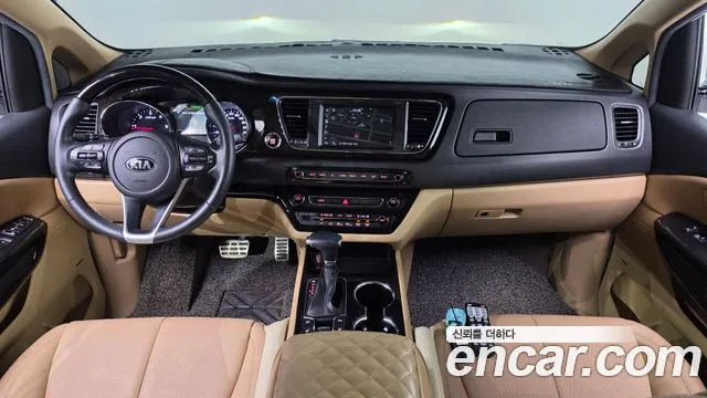 Kia Carnival 2018 thumb 7