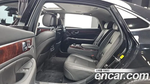 Hyundai Equus 2015 thumb 10