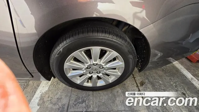 Toyota Sienna 2015 thumb 5