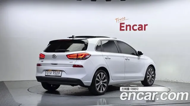 Hyundai i30 2017 thumb 2