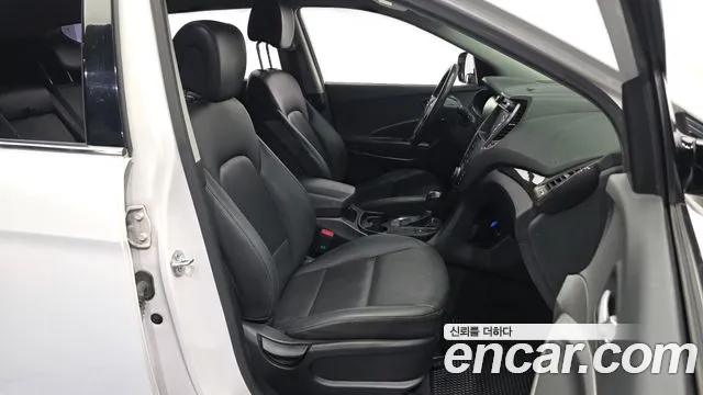 Hyundai Santa Fe 2013 thumb 11