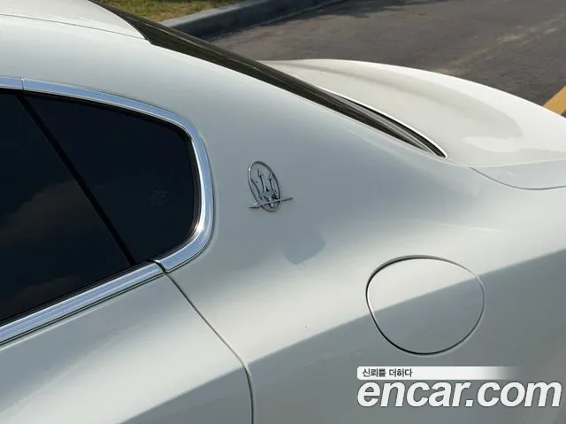 Maserati Quattroporte 2014 thumb 6