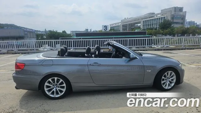 BMW 3-Series 2008 thumb 6