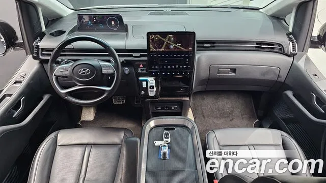 Hyundai Staria 2024 thumb 7