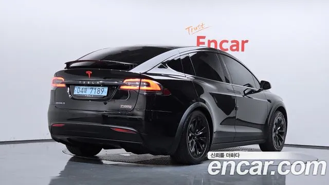 Tesla Model X 2019 thumb 2