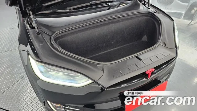 Tesla Model X 2019 thumb 6
