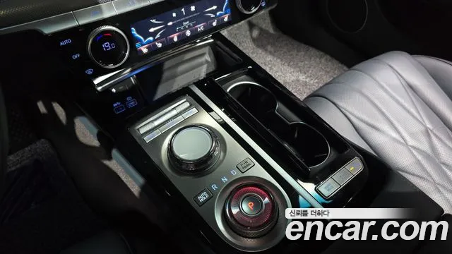 Genesis G80 2022 thumb 9