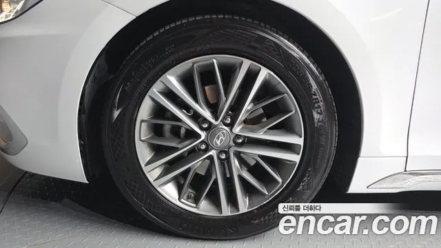 Hyundai Grandeur 2016 thumb 5