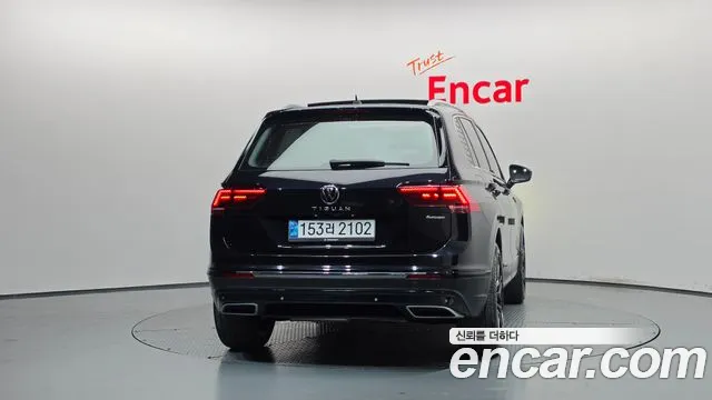Volkswagen Tiguan 2020 thumb 4