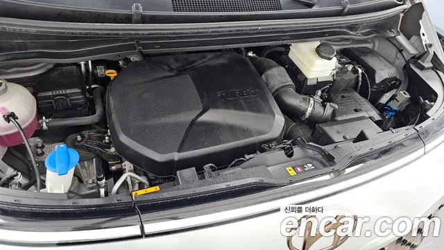 Hyundai Staria 2021 thumb 6