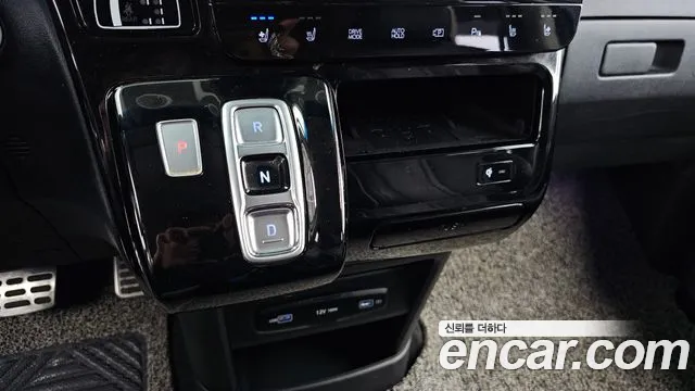 Hyundai Staria 2021 thumb 9