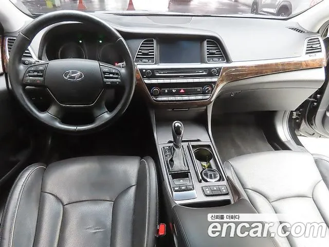 Hyundai Aslan 2015 thumb 7