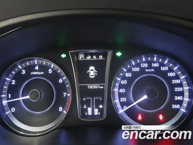 Hyundai Aslan 2015 thumb 8