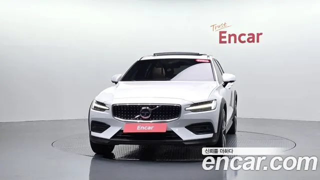 Volvo V60 2019 thumb 2