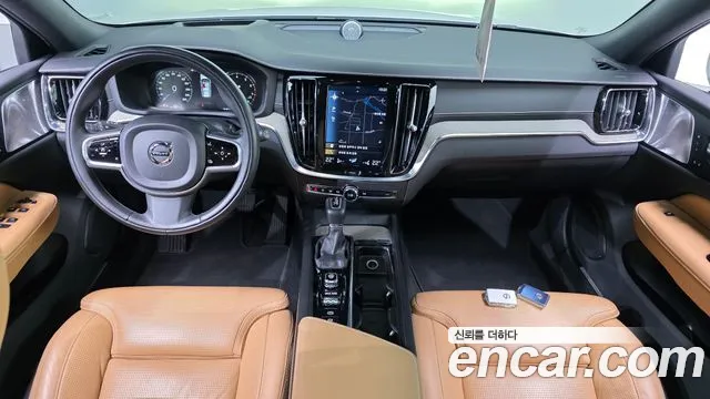 Volvo V60 2019 thumb 6
