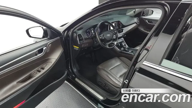 Hyundai Grandeur 2017 thumb 11