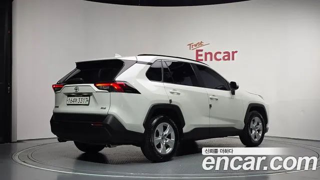 Toyota RAV4 2019 thumb 2