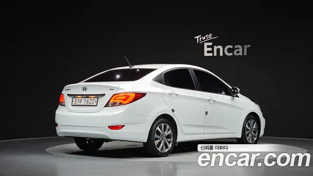 Hyundai Accent 2015 thumb 2