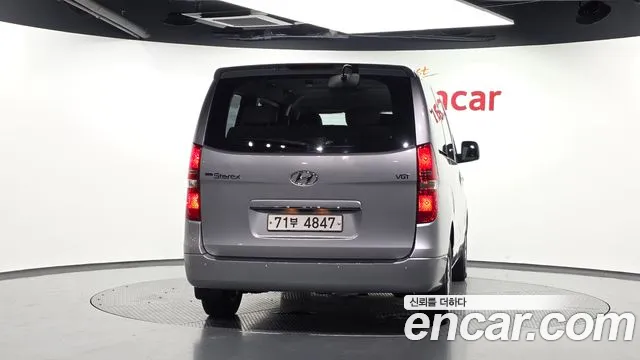 Hyundai Starex 2015 thumb 4