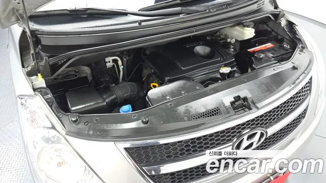 Hyundai Starex 2015 thumb 6