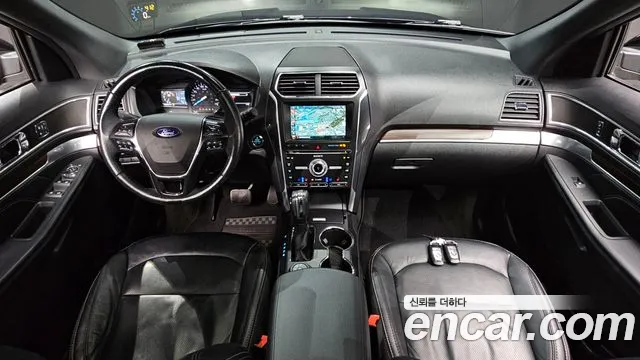 Ford Explorer 2018 thumb 7