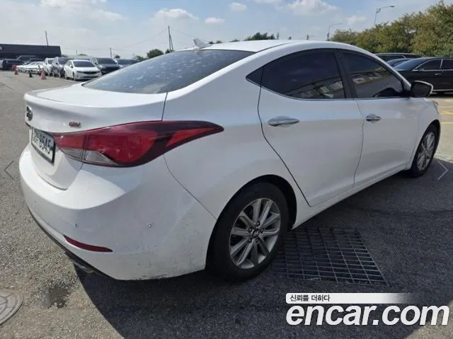 Hyundai Avante 2015 thumb 4