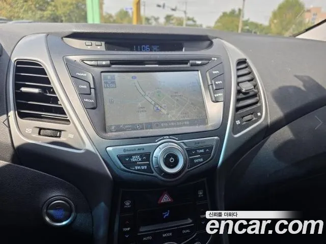 Hyundai Avante 2015 thumb 10