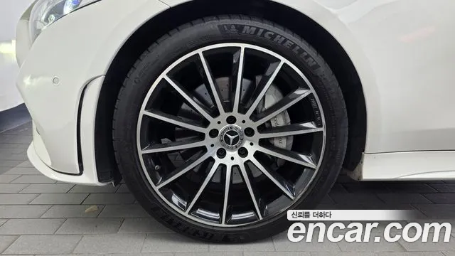 Mercedes-Benz CLS-Class 2019 thumb 5