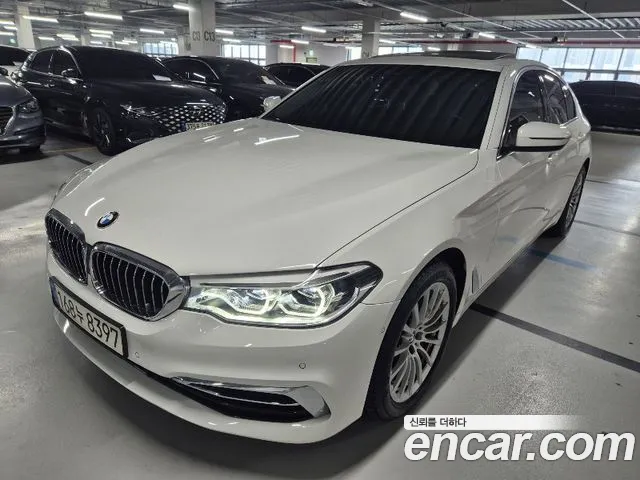 BMW 5-Series 2020 thumb 3