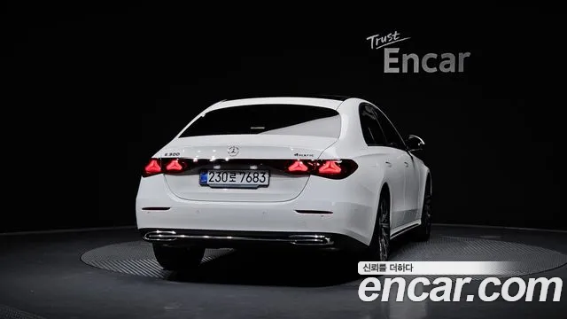 Mercedes-Benz E-Класс 2025 thumb 4