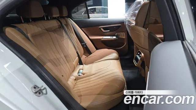 Mercedes-Benz E-Класс 2025 thumb 11