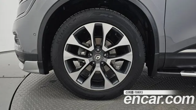 Renault-KoreaSamsung Koleos 2019 thumb 4