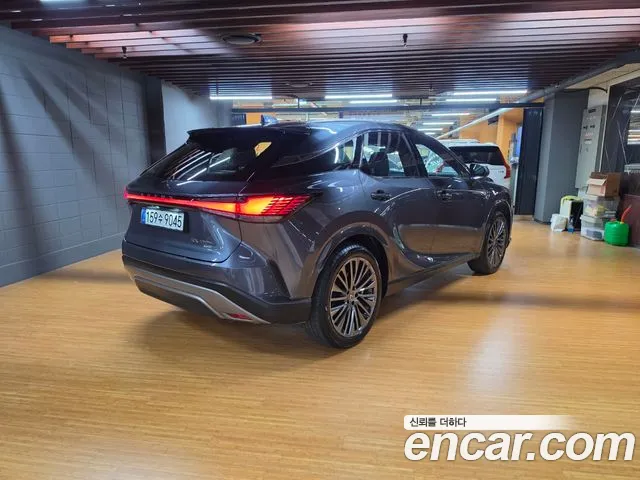 Lexus RX 2025 thumb 2