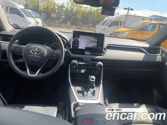 Toyota RAV4 2021 thumb 7